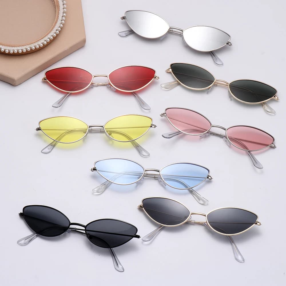 Lunettes chat rétro femme - Modèle cat eye vintage noir rouge rose protection UV400 tendance