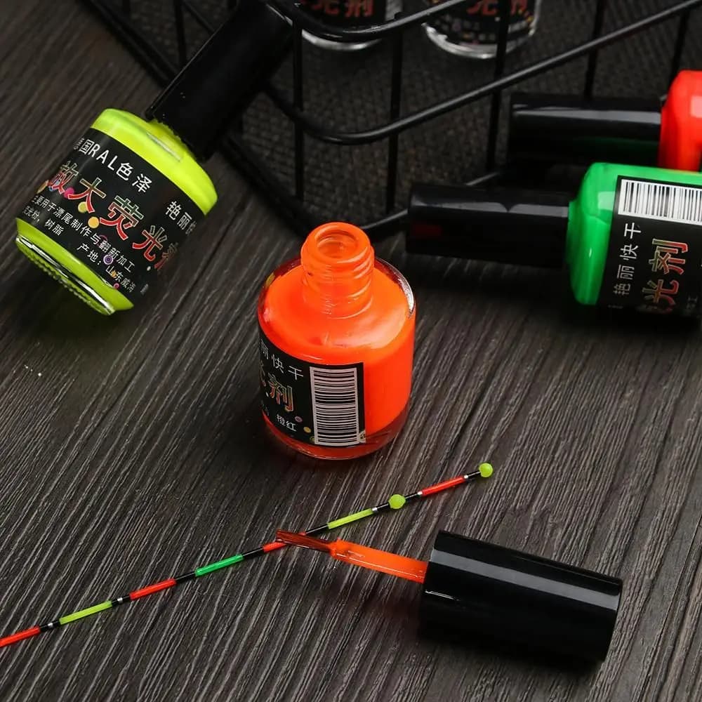 Flotteurs de pêche fluorescents avec queue peinte pour une visibilité accès en eau trouble