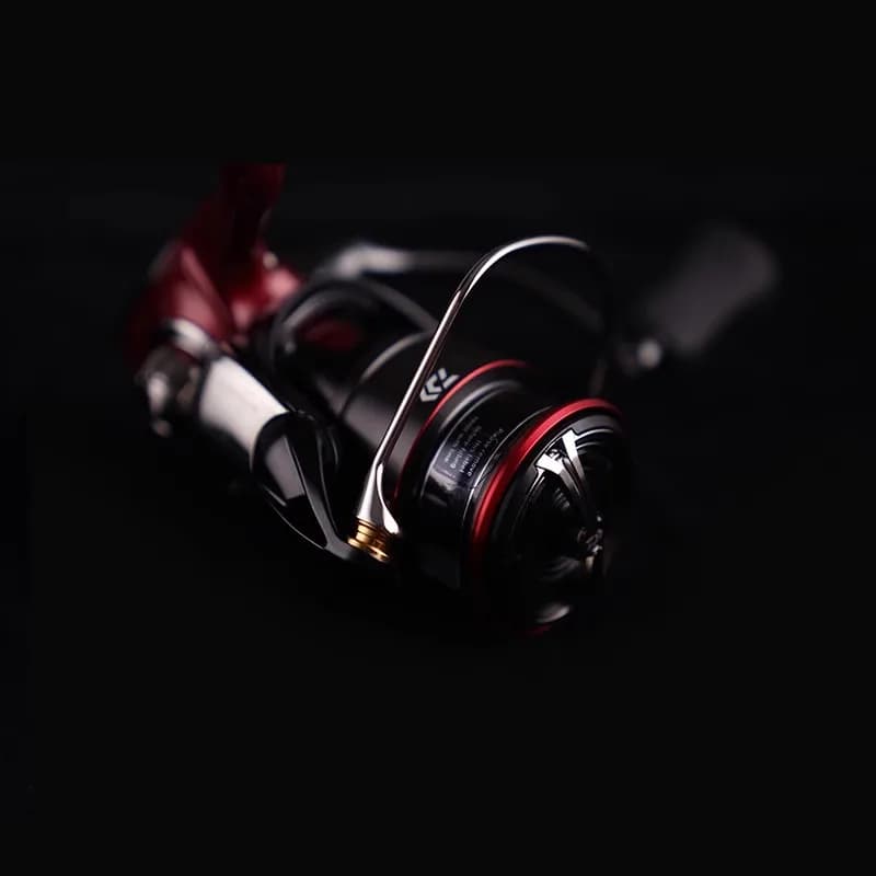 Moulinet spinning Daiwa Fuego CS LT 2025 6+1 roulements frein max 12kg pour pêche mer et eau douce