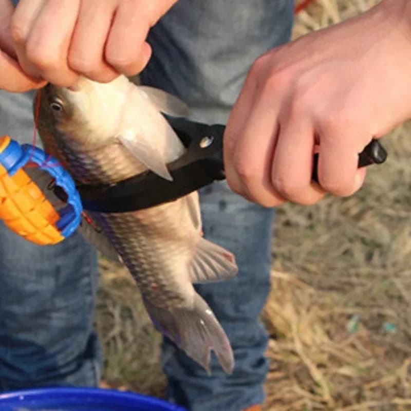 Pince de pêche à lèvres anti-dérapante pour le contrôle et la manipulation des leurres et poissons