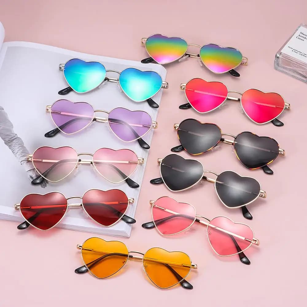 Lunettes cœur métal UV400 polarisées pour femmes - accessoire mode fantaisie et protection solaire