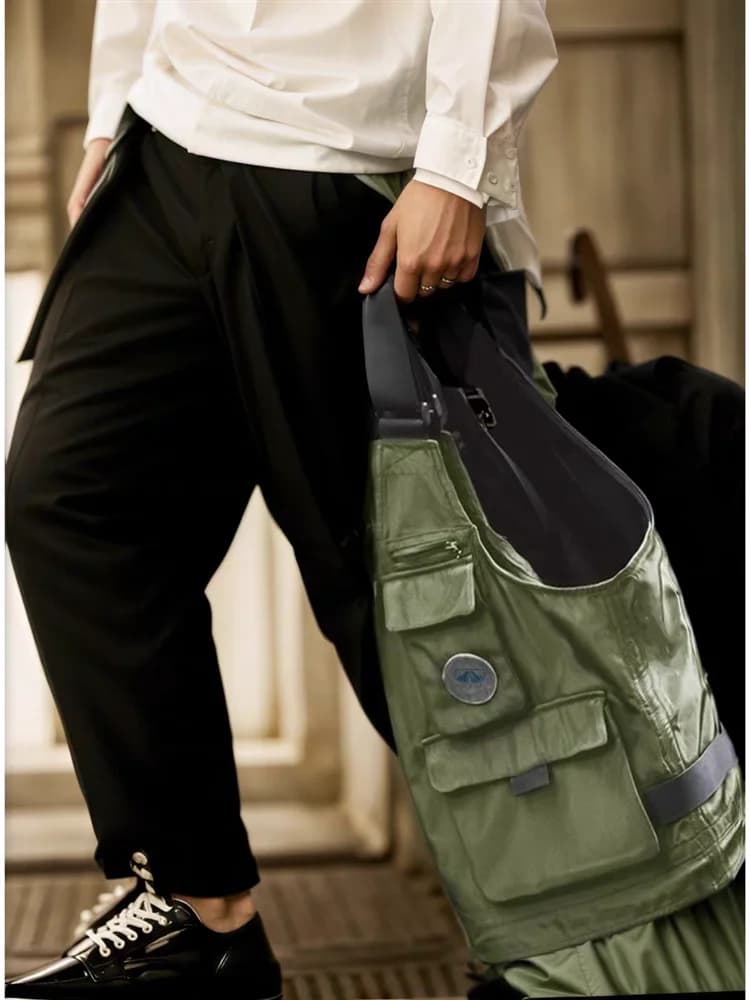 Veste de pêche fonctionnelle avec bretelles et poches, légère et stylée pour hommes été extérieur