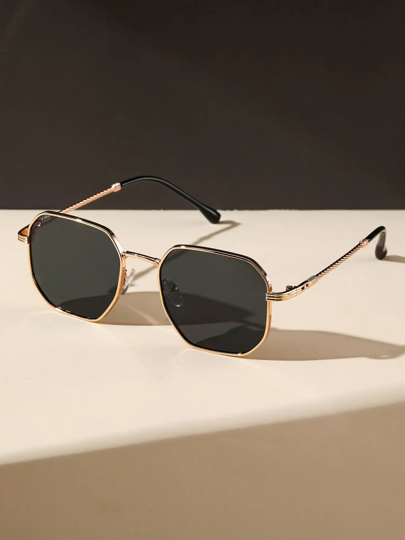Lunettes de soleil vintage unisexe style bohème pêche - Monture géométrique métal rétro pour activités extérieures