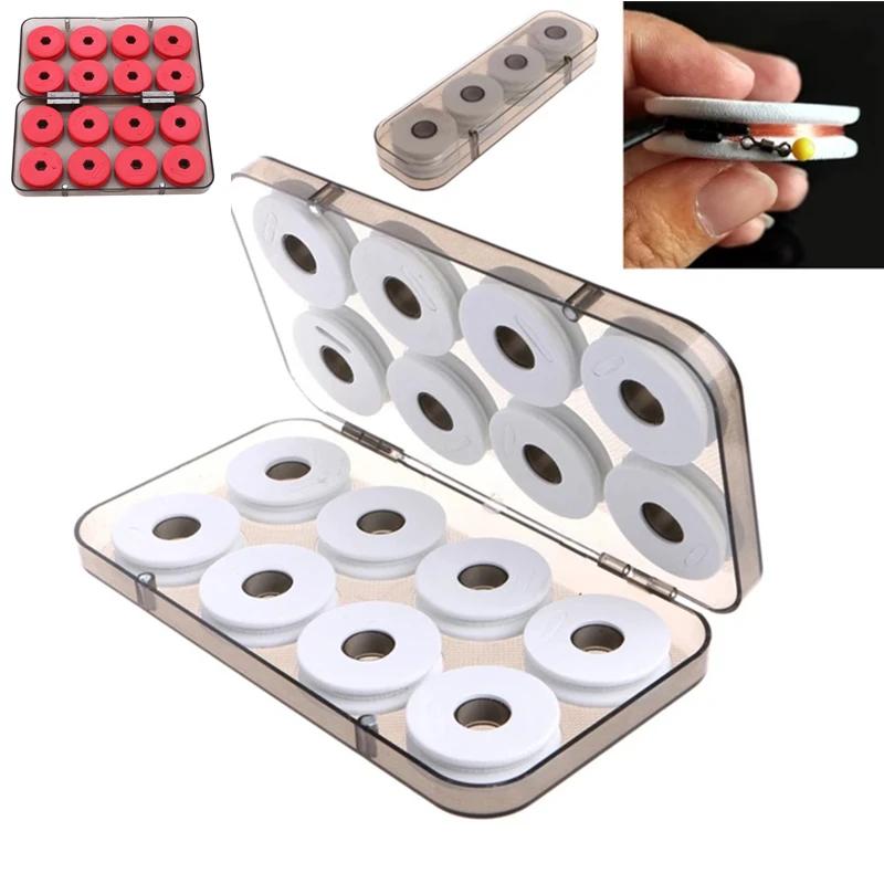 Boîte de rangement pour pêche avec bobines et dévidoirs pour lignes principales rouges et accessoires