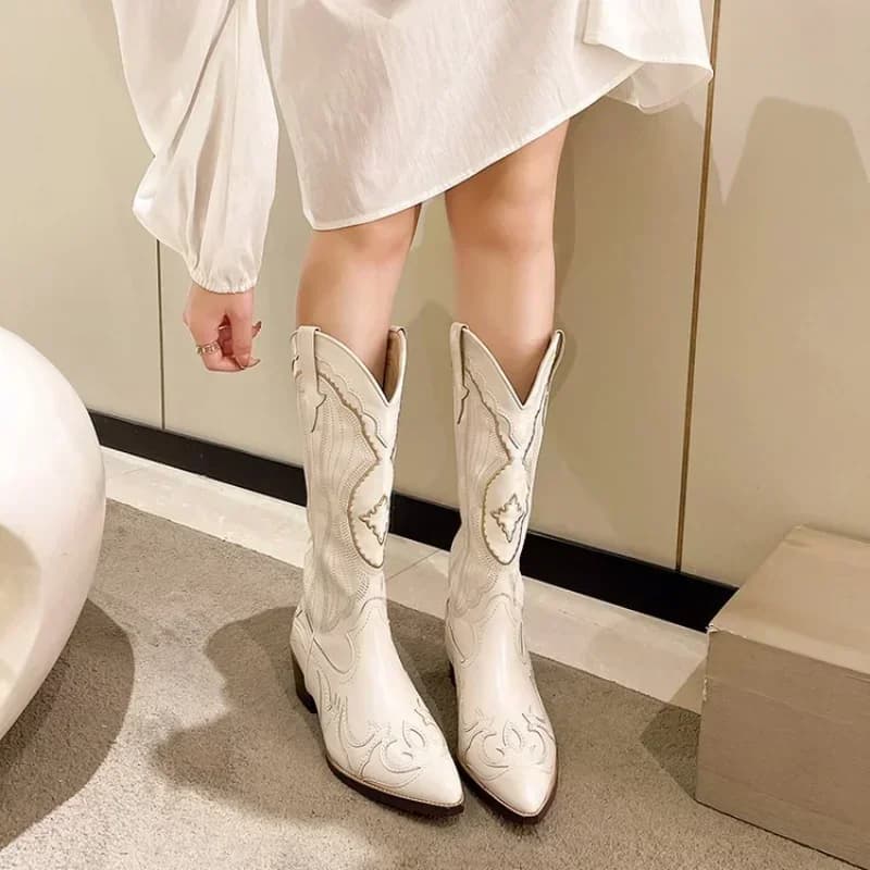 Bottes cowboy femme vintage à talon épais avec broderies western - Style automnal