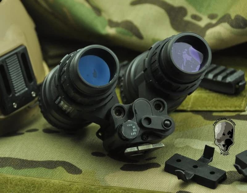 Maquette PVS-15 NVG TMC Tactical pour casque - Accessoire pêche nocturne réaliste Aifsoft