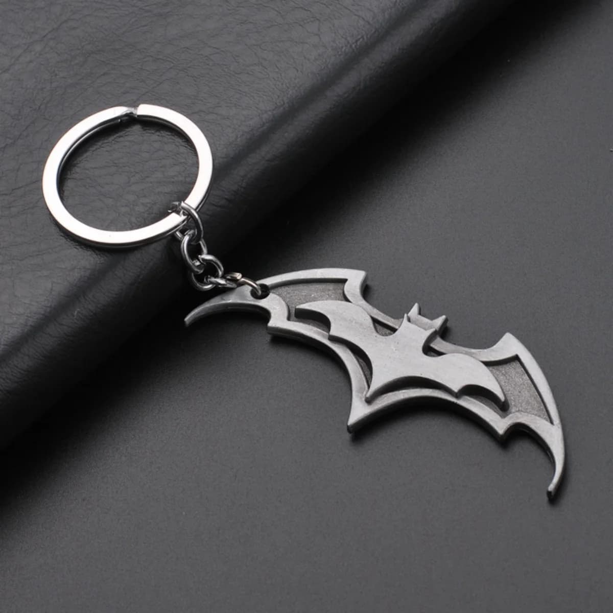 Porte-clés chauve-souris anime créatif - Porte-clés couple homme femme voiture haut de gamme
