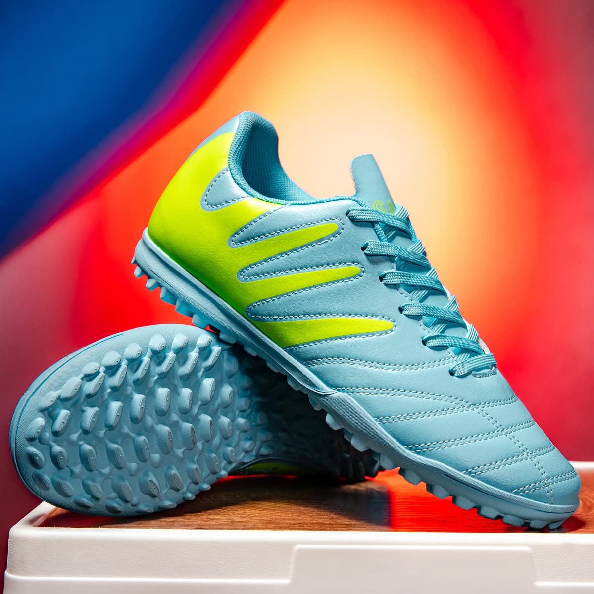 Chaussures de football TF homme respirantes anti-dérapantes pour terrains synthétiques toute saison
