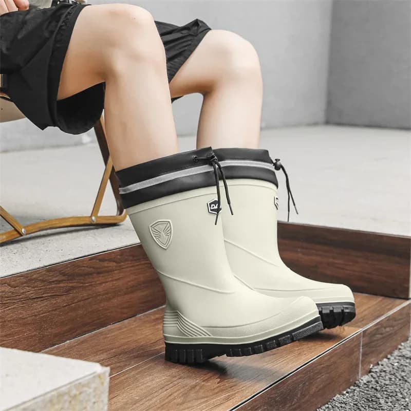 Bottes de pluie mi-mollet hommes confortables en PVC pour pêche extérieure et cuisine anti-dérapantes