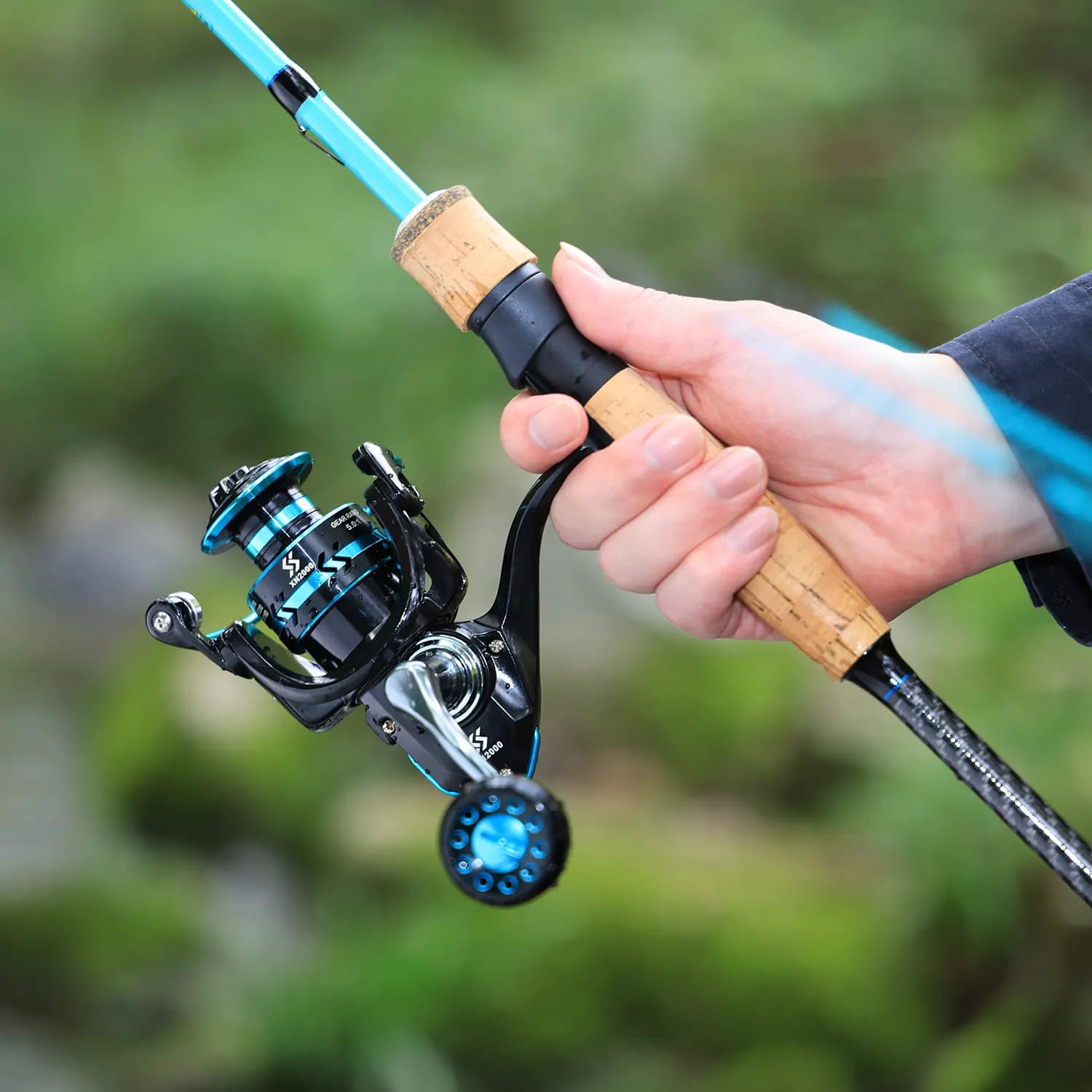 Moulinet de pêche Sougayilang 2000-7000 spinning 12+1BB avec ligne nylon 500m offerte - Drague max 16kg