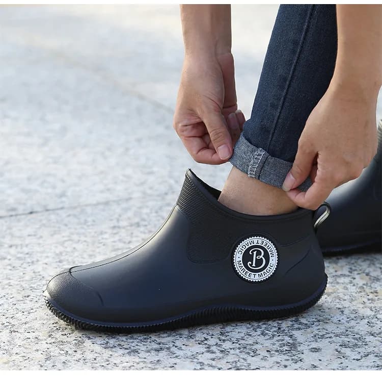 Chaussures aquatiques couple anti-dérapantes imperméables légères bottes de pluie unisexe