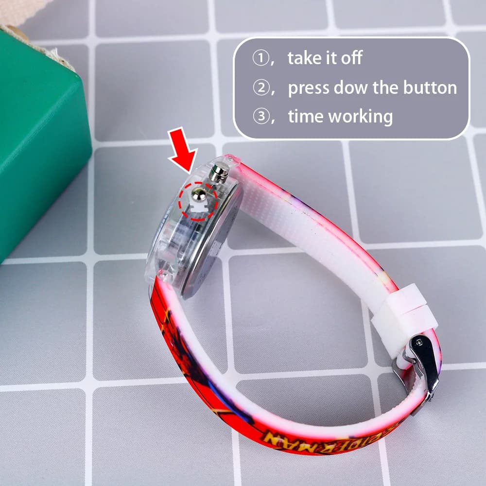 Montre enfant Spider-Man Marvel à lumière colorée, bracelet silicone étanche 3 bars, idée cadeau jouet garçon