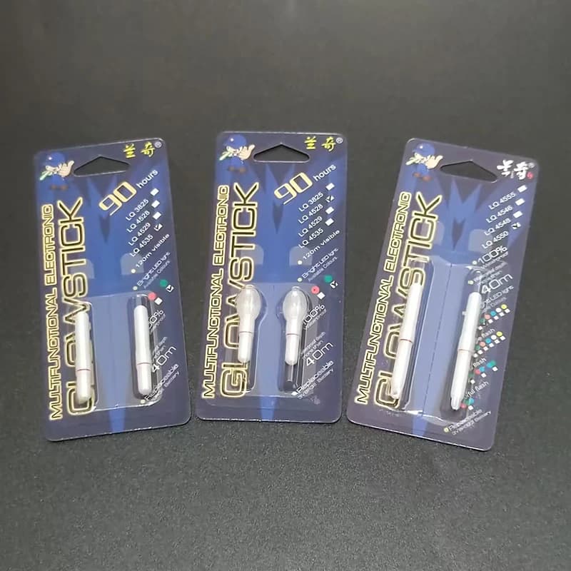 Lot de 4 bâtons lumineux électroniques étanches LQ4535 LQ4550 - Lampe à attirer les poissons pour pêche nocturne
