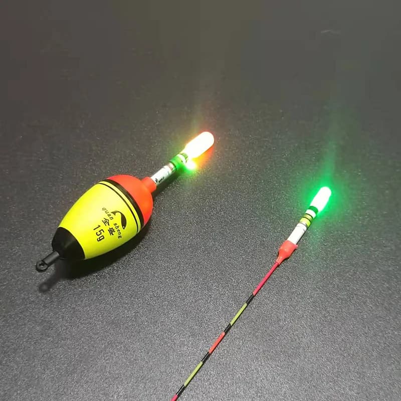 Lot de 5 flotteurs lumineux LED pour pêche de nuit, avec piles CR322 et baguettes vertes et rouges