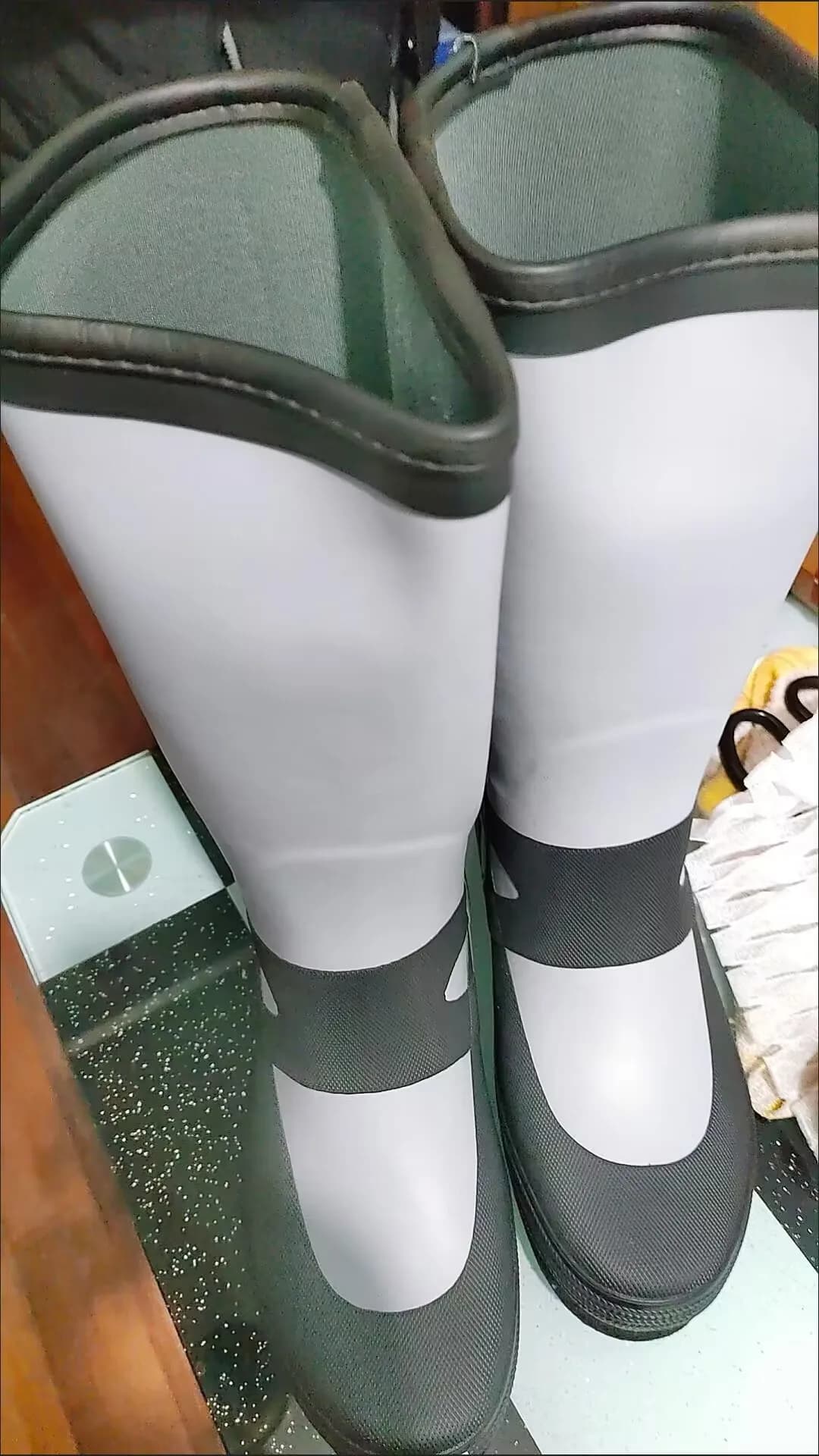 Chaussures de pêche homme semelles cloutées antidérapantes imperméables bottes pantalon