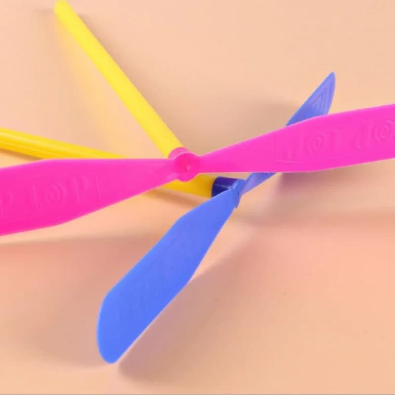 5/30Pcs Dragonfly Propeller - Jouet volant manuel pour enfants, jeu extérieur sportif et cadeau original