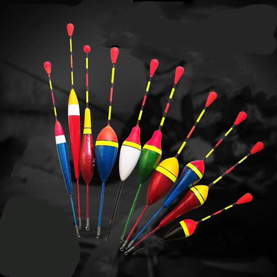 Lot promotion de 10 flotteurs de pêche multicolores et tailles mixées pour une pêche adaptée