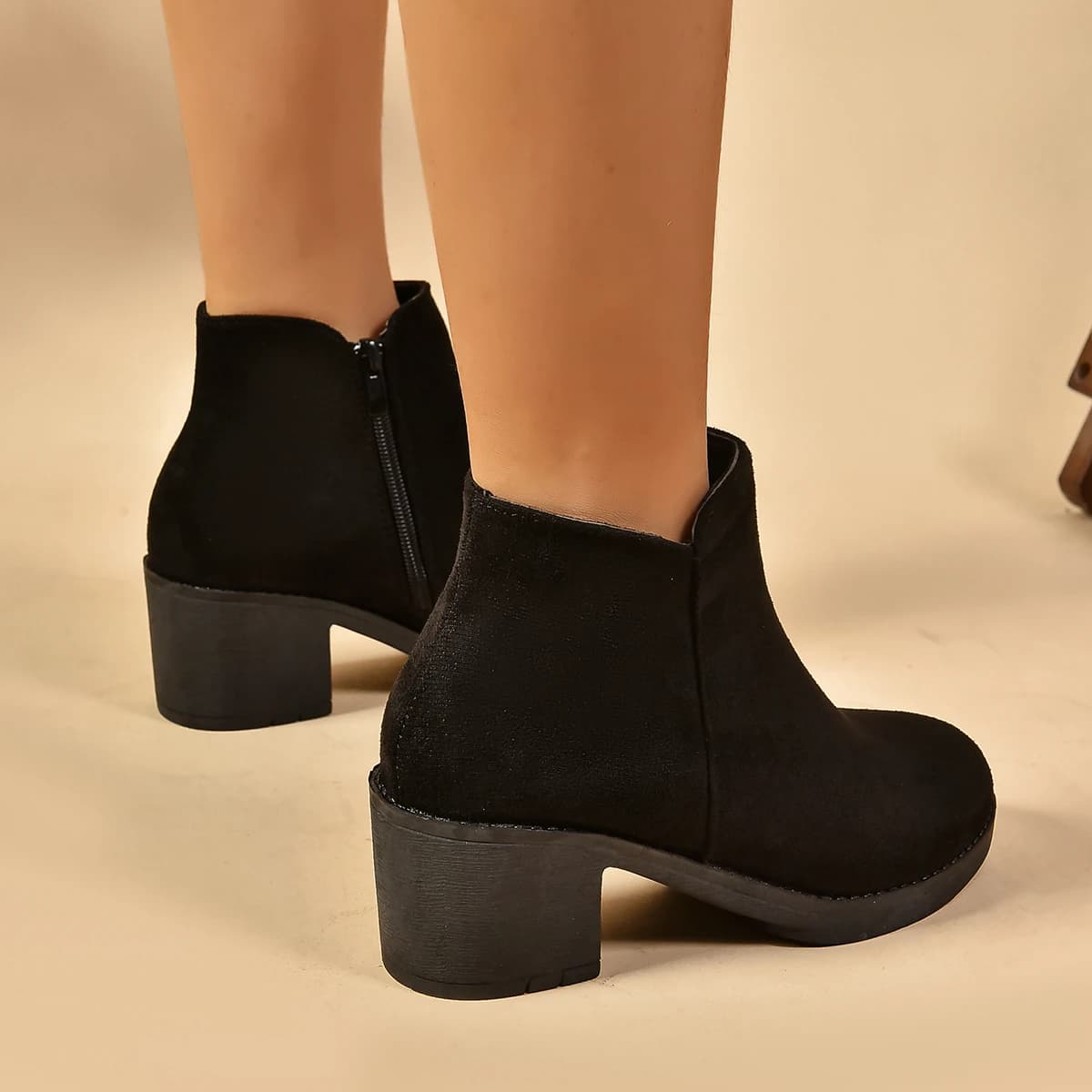 Bottes talon haut femme automne 2024 - Simili daim élégant, coupe concise, coloris unis sophistiqués