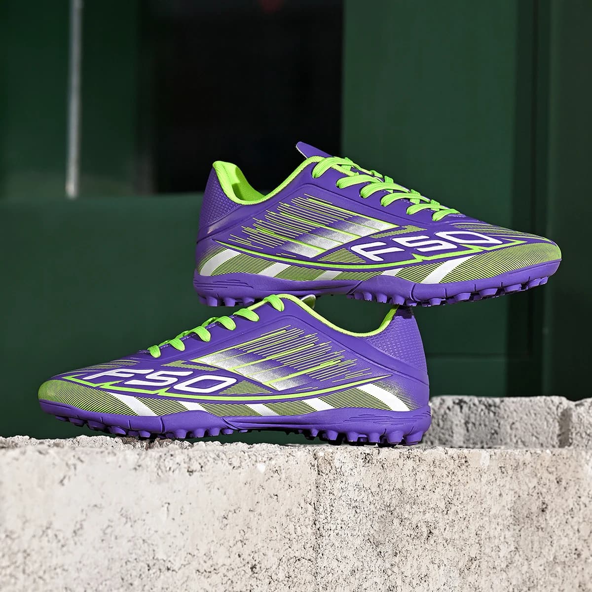 Chaussures de football TF durables et respirantes pour terrain synthétique - Quatre saisons