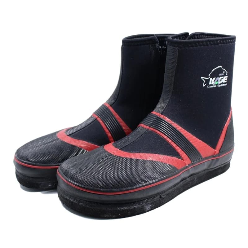Chaussures de pêche couple avec semelle feutre cloutée - Bottes mer antidérapantes homme et femme tailles 36 à 46 pour été