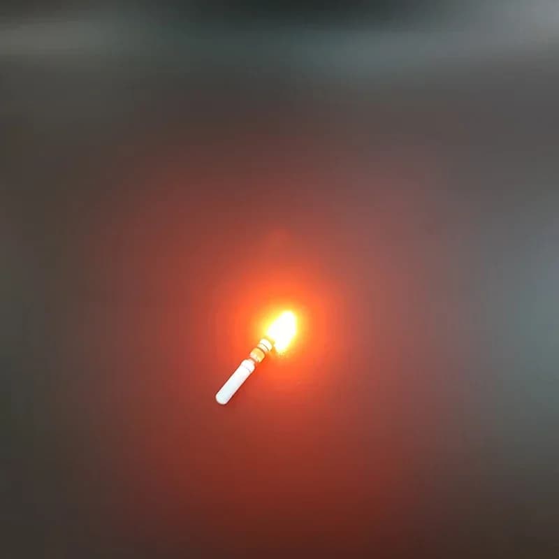 10 bâtons lumineux verts et rouges pour la pêche de nuit, avec piles CR322 et lampe