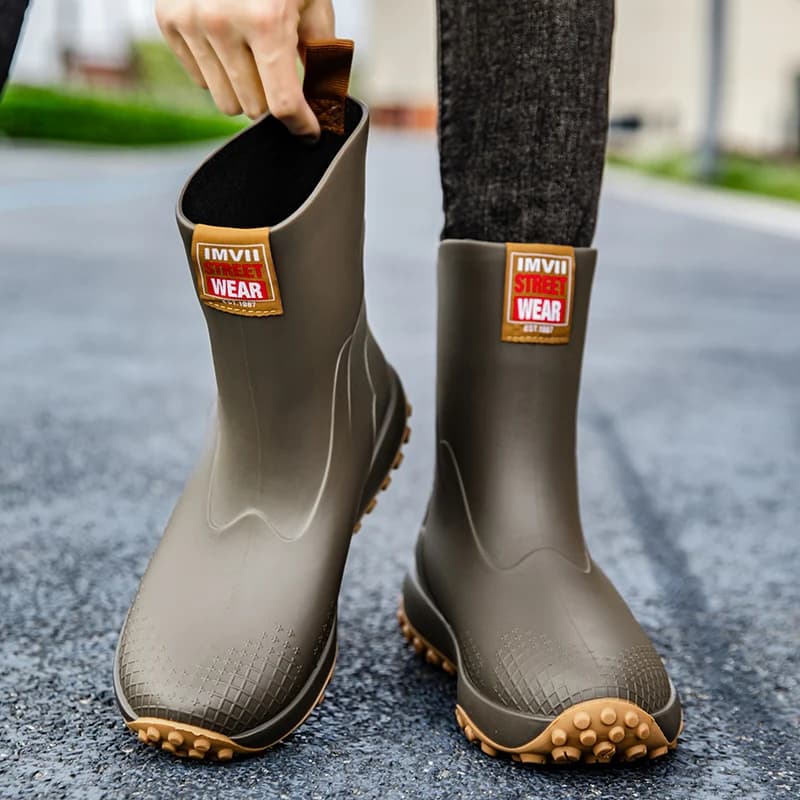 Bottes de pluie homme mi-mollet 2025 nouvelles chaussures outdoor antidérapantes légères imperméables