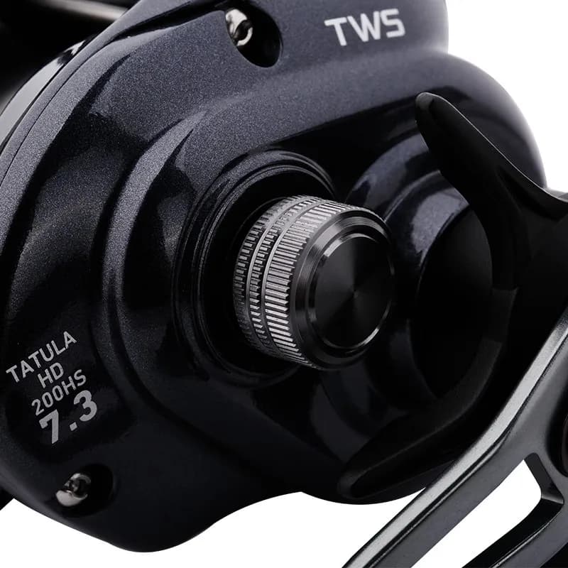 Moulinet baitcast Daiwa Tatula HD 7+1BB pour pêche en mer - Rapport 6.3/7.3 et traînée 6kg