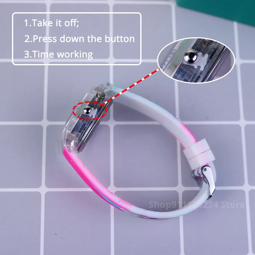 Montre enfant Disney Princesse Elsa à bracelet silicone lumineux - Montre digitale étanche pour fille