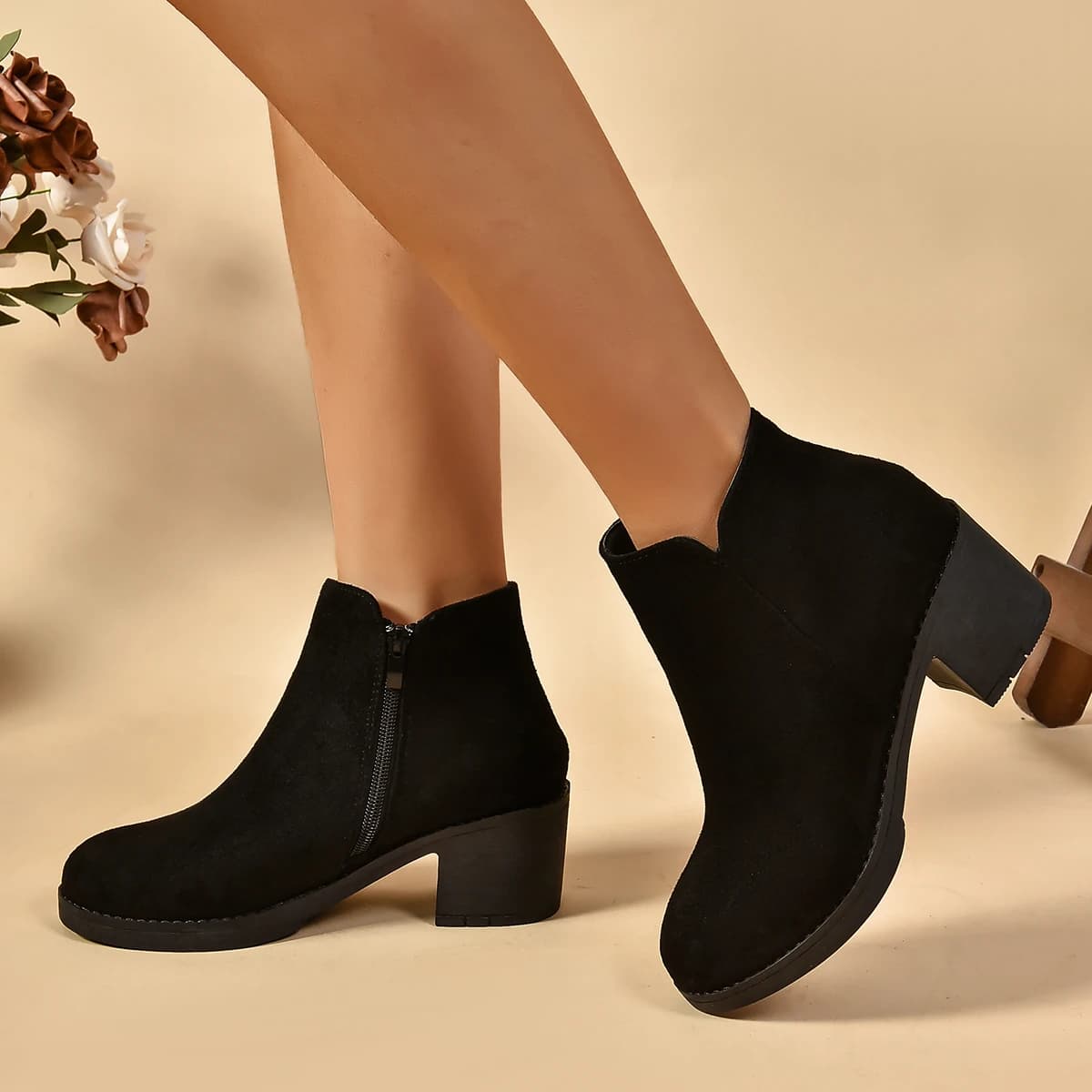 Bottes talon haut femme automne 2024 - Simili daim élégant, coupe concise, coloris unis sophistiqués