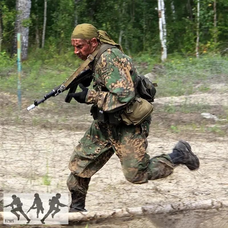 Combinaison camouflage russe KLMK fleurs blanches - Tenue pêche historique pour approche ultra-discrète