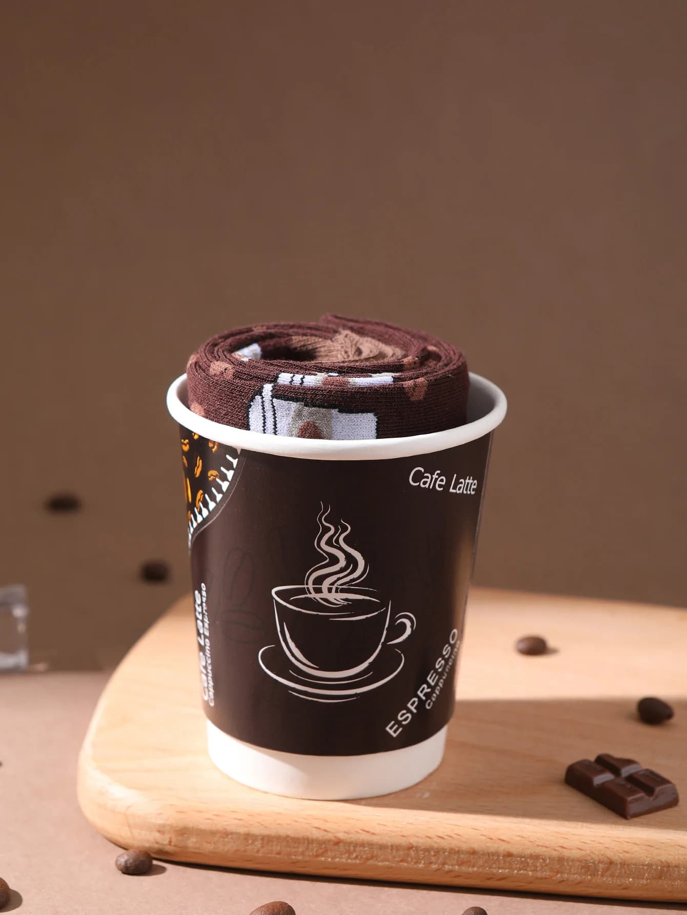 Chaussettes mi-mollet homme cadeau original boîte tasse café style tendance confortable