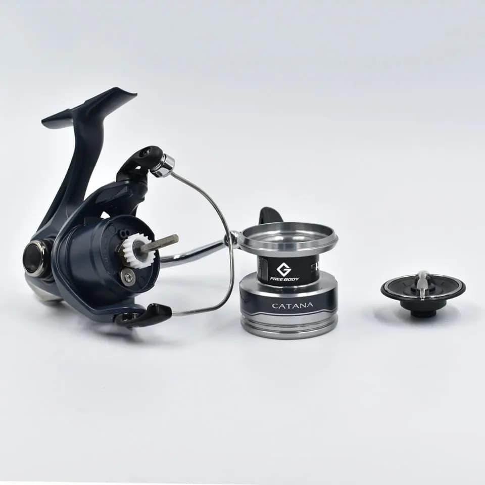 Moulinet Shimano Catana spinning avec corps G-Free et système Propulsion - 3+1BB bobine métal