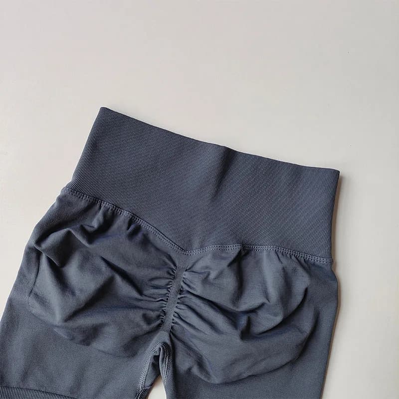 Shorts de sport pêche femme effet peach lift, taille haute gainante pour pêche active et mouvements dynamiques