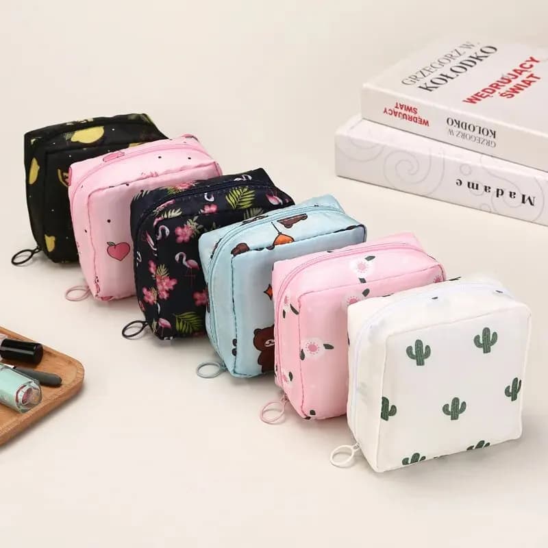 Pochette étanche pour serviettes hygiéniques - Organisateur portable motifs cartoon pour protections féminines