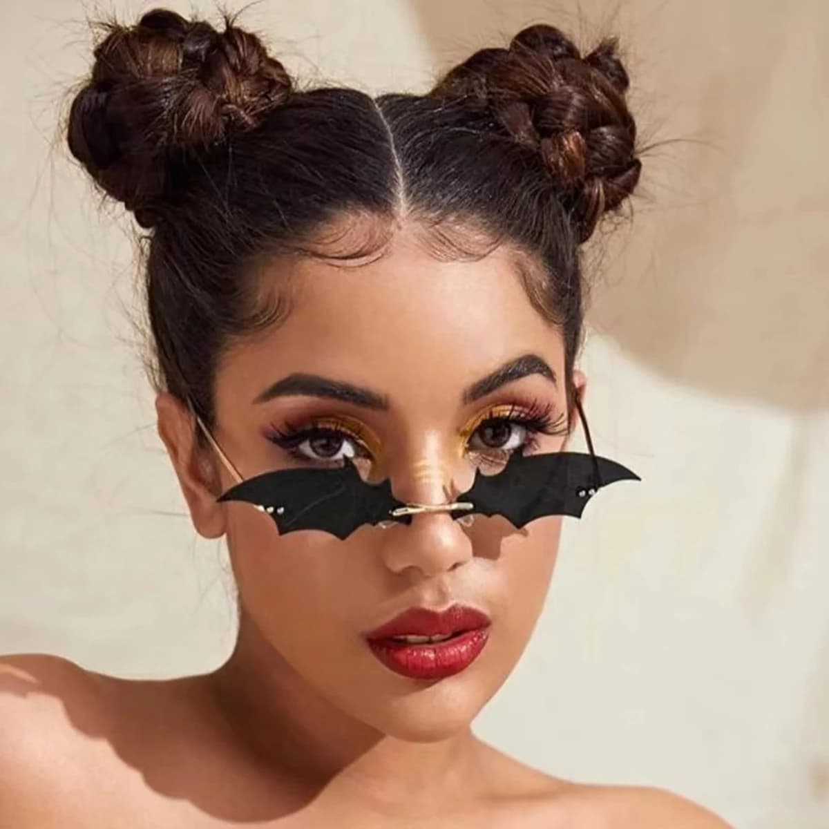 Lunettes de soleil personnalité chauve-souris colorées tendance streetwear unisex mode originale accessoire