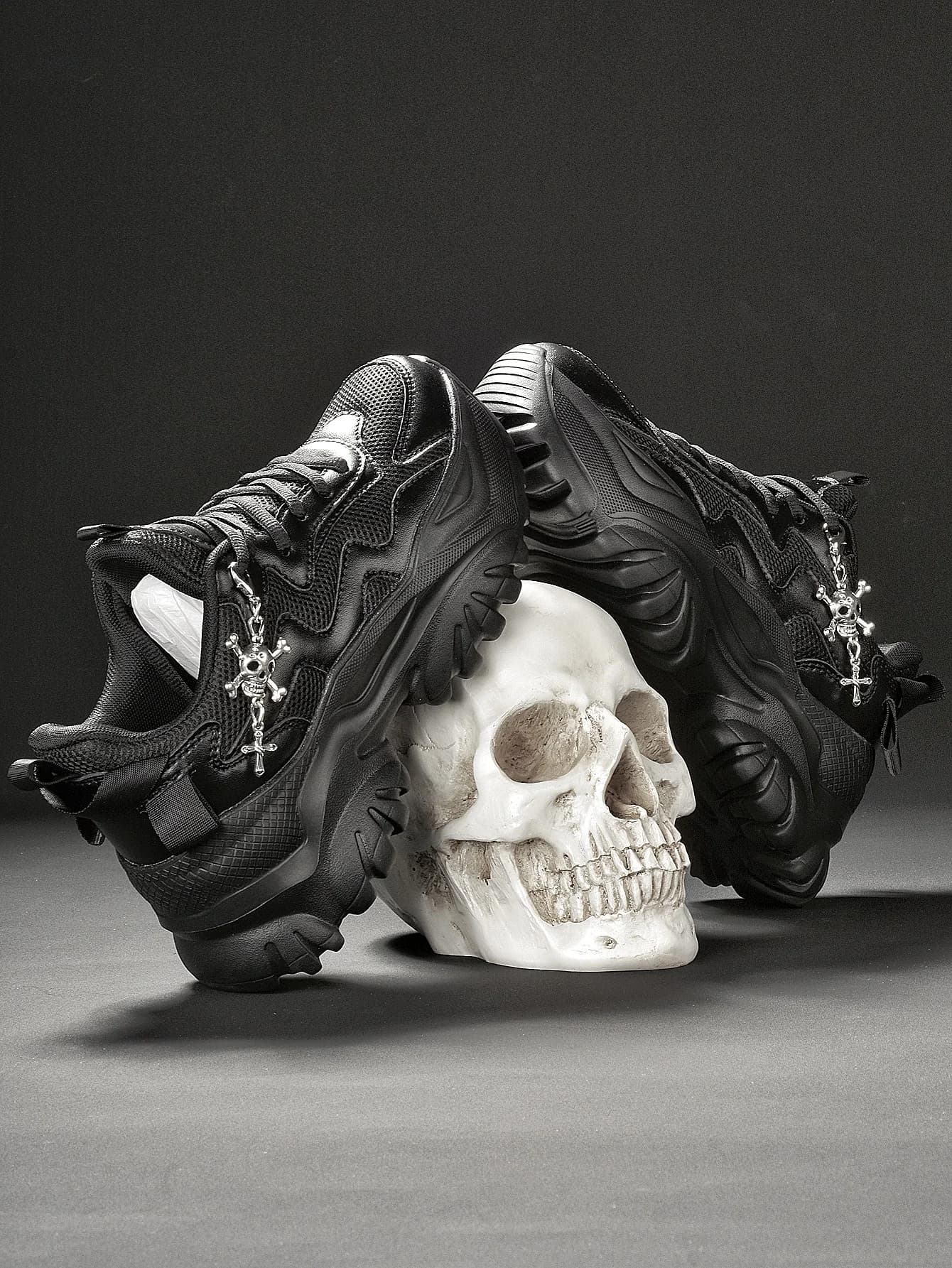 Chaussures vulcanisées pêche femme noires plateforme style punk Halloween pour pêche alternative