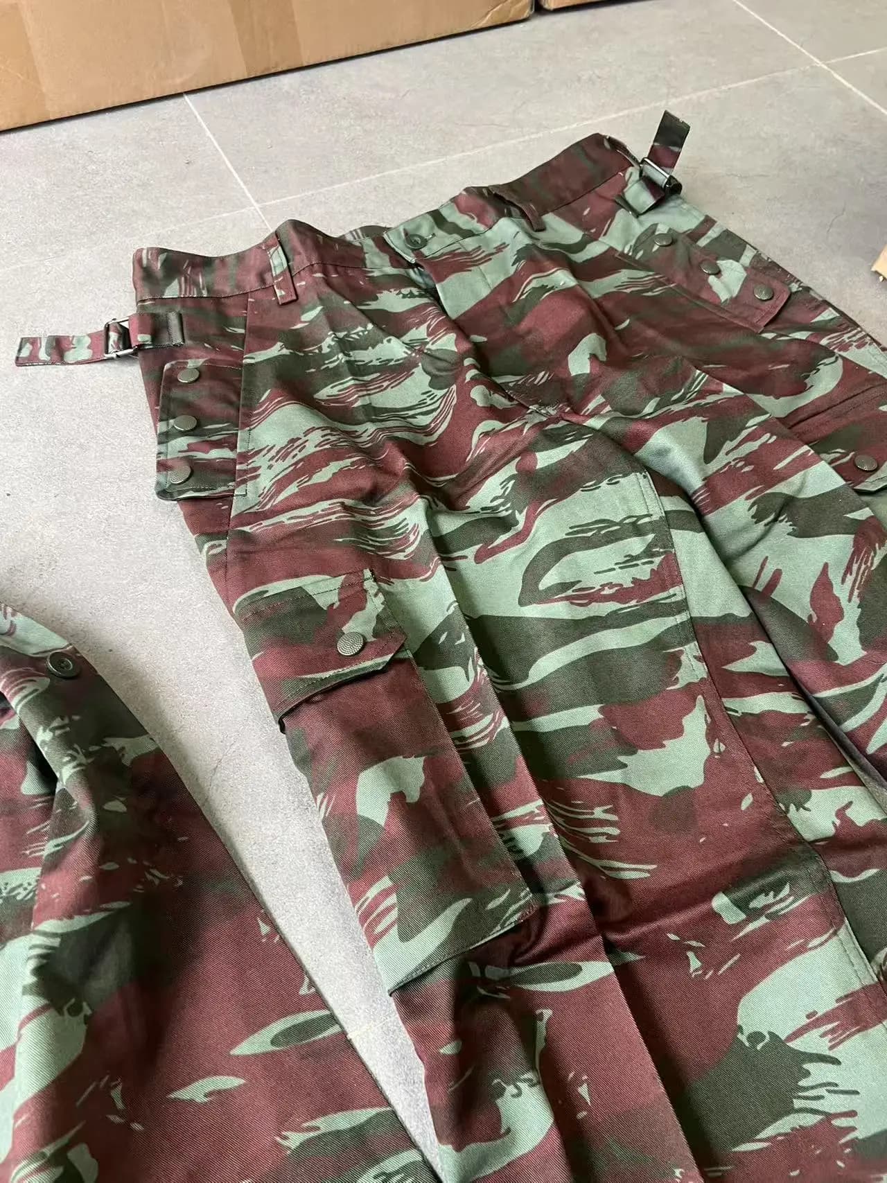 Set camouflage lézard français Benin - Tenue pêche africaine pour discrétion exceptionnelle berges