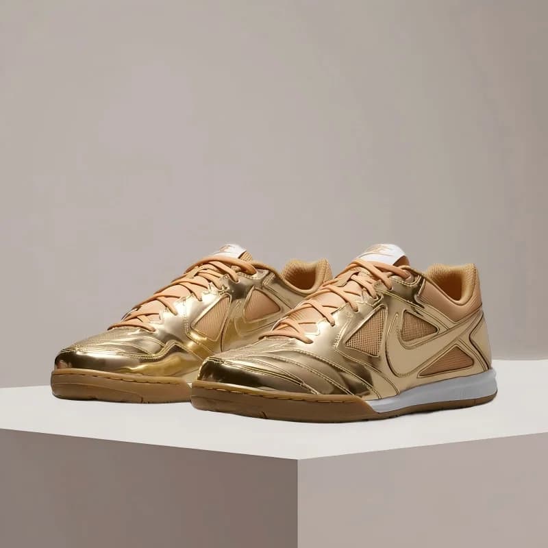 Chaussures Nike Gato LV8 football souples antidérapantes durables or unisexes IB3566700