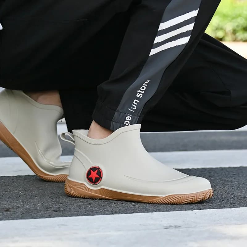 Bottes de pluie mode homme basse sans lacets antidérapantes pêche confort PVC
