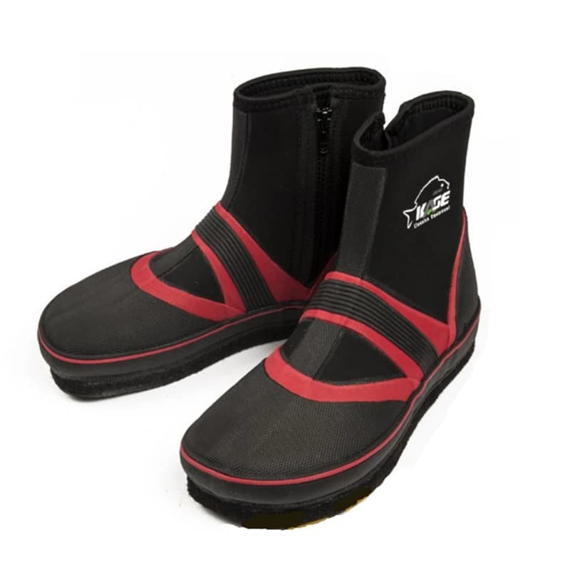 Chaussures de pêche couple avec semelle feutre cloutée - Bottes mer antidérapantes homme et femme tailles 36 à 46 pour été