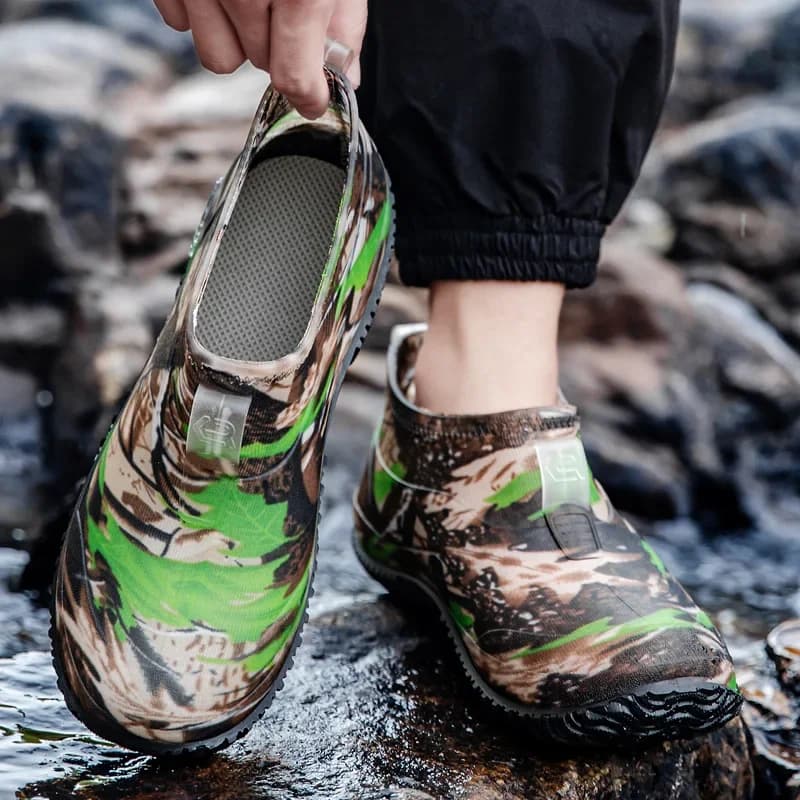 Bottes courtes camouflage imperméables homme antidérapantes pour plage et activités outdoor en PVC