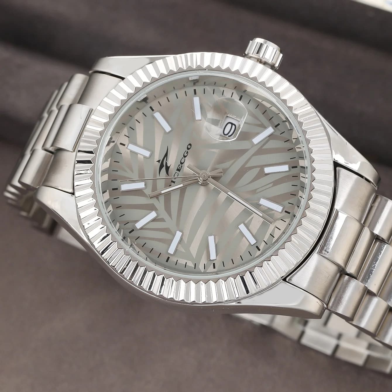Montre Homme Chronographe Acier Inoxydable Élégante - Style Rétro Business pour Pêcheurs Exigeants