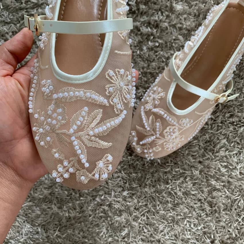 Ballerines femme avec broderie perles - Design mesh, boucle Mary Jane, talon bas, sandales plates confortables