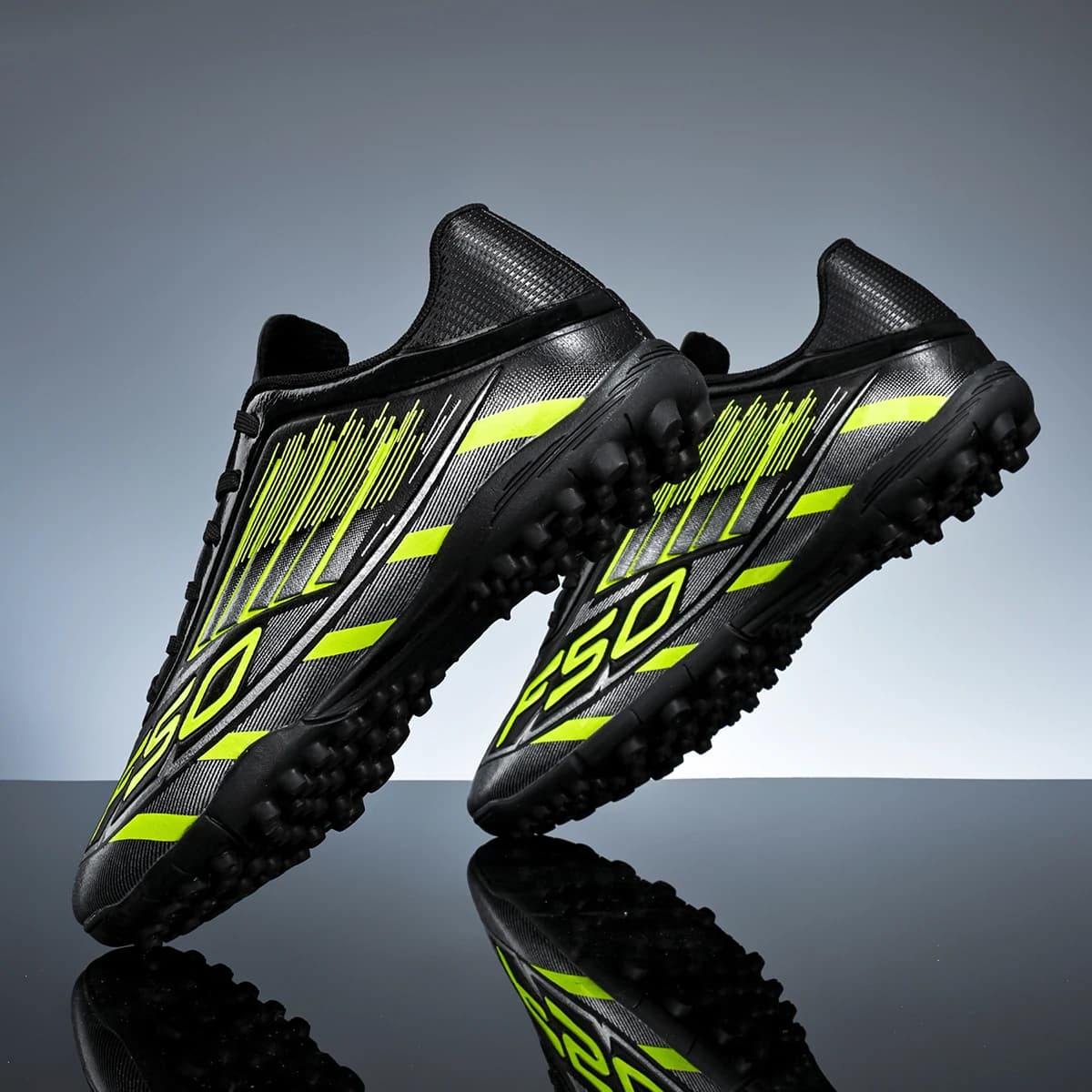 Chaussures de football TF durables et respirantes pour terrain synthétique - Quatre saisons