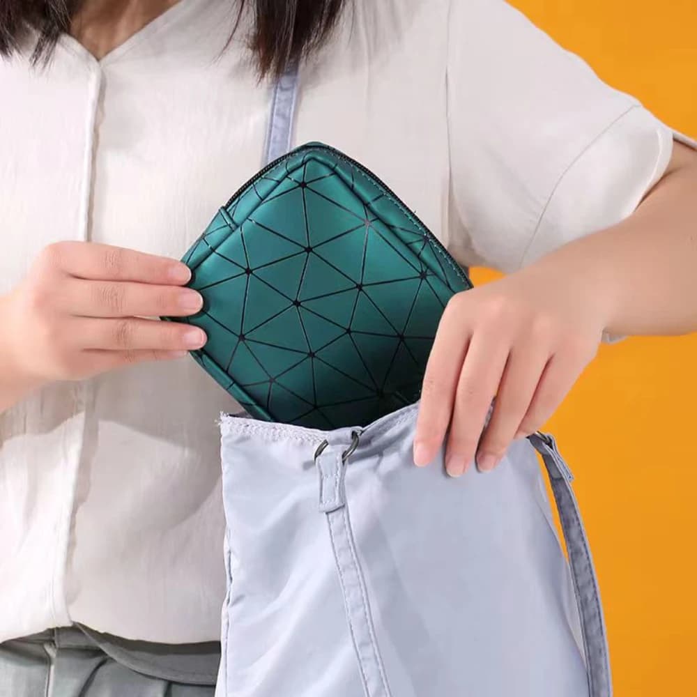 Pochette étanche cuir pour protections hygiéniques femmes adolescentes rangement cosmétiques voyage