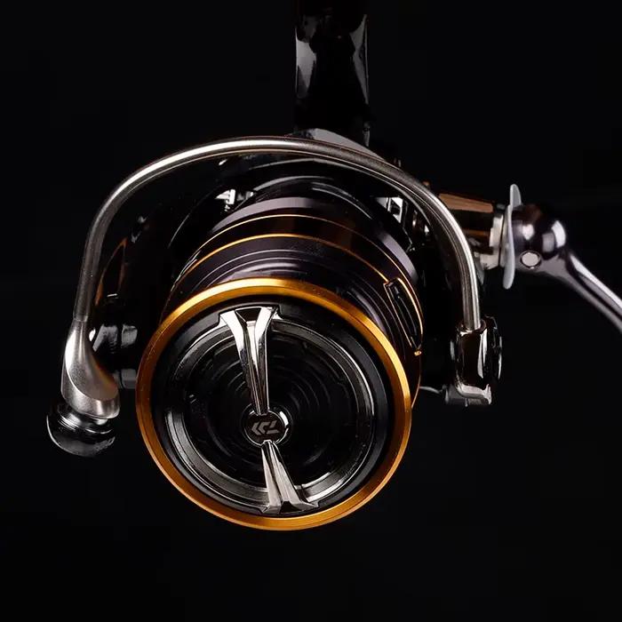 Moulinet spinning DAIWA LEGALIS CS LT roulements 6+1BB avec frein max 12KG pour pêche sportive