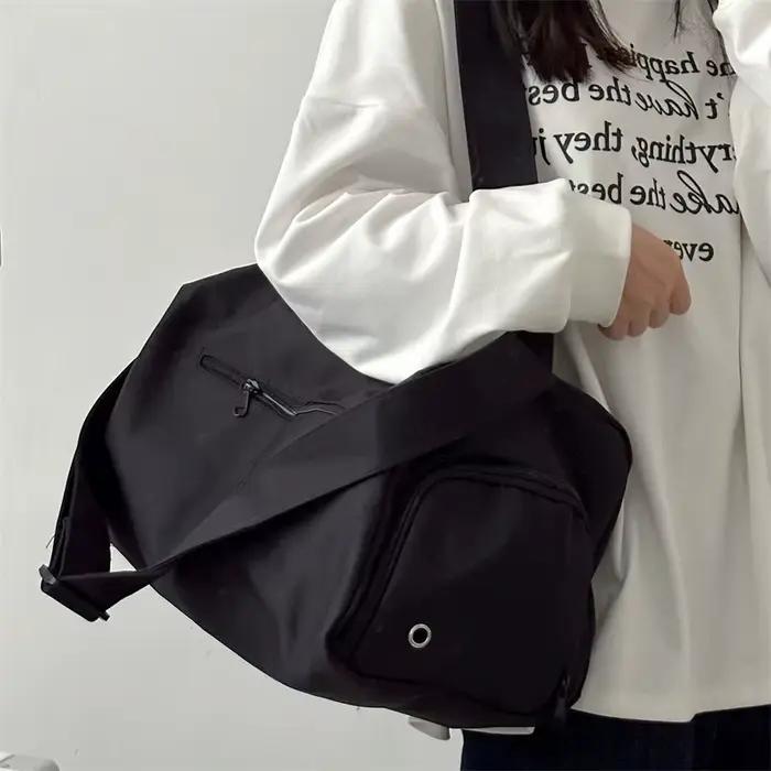 Grand sac bandoulière tote pour pêcheuse - Sac messenger canvas tendance 2024 pratique pour le sport