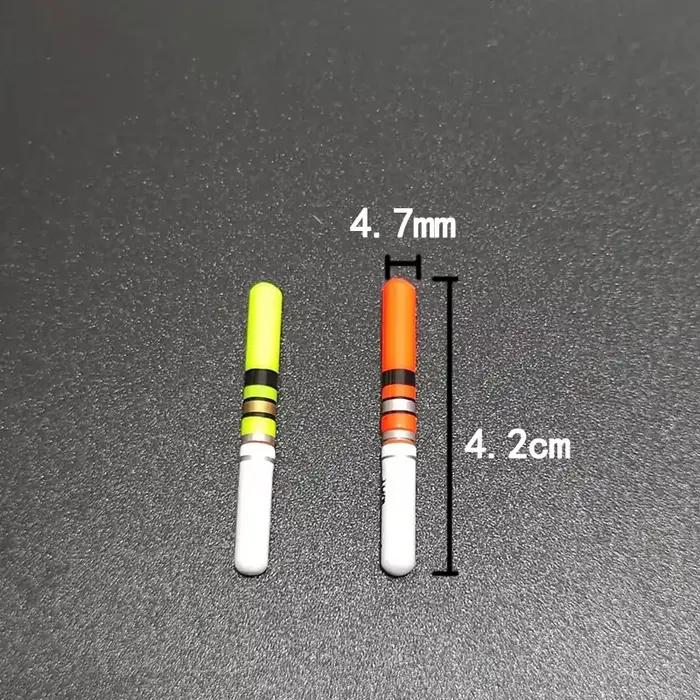 5 bâtons lumineux avec piles rechargeables CR322 - Chargeur inclus - Accessoire pêche nocturne étanche J552