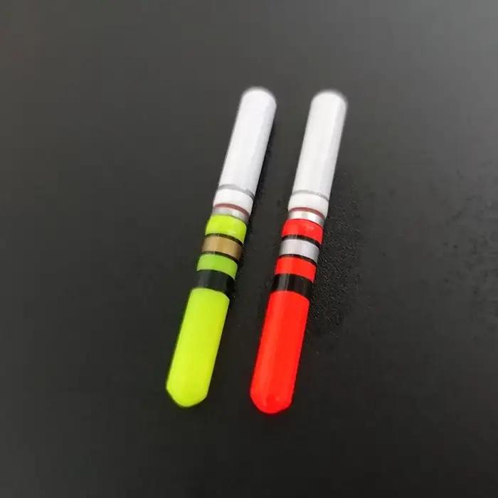 10 bâtons lumineux verts et rouges pour la pêche de nuit avec piles CR322, accessoires de pêche luminescents