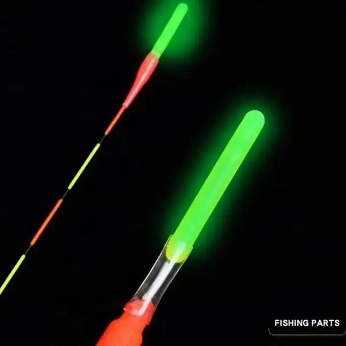 50-100 tiges fluorescentes pêche nocturne BRAVMACK - Tiges lumineuses pour flotteurs et cannes